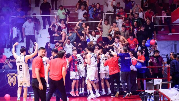 Independiente Bbc Basketball Fans Santa Fe