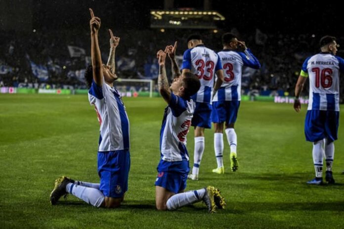 Porto Players Celebrating Victory In Football Match
