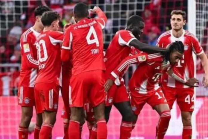 Eberechi Eze And Michael Olise Football Match