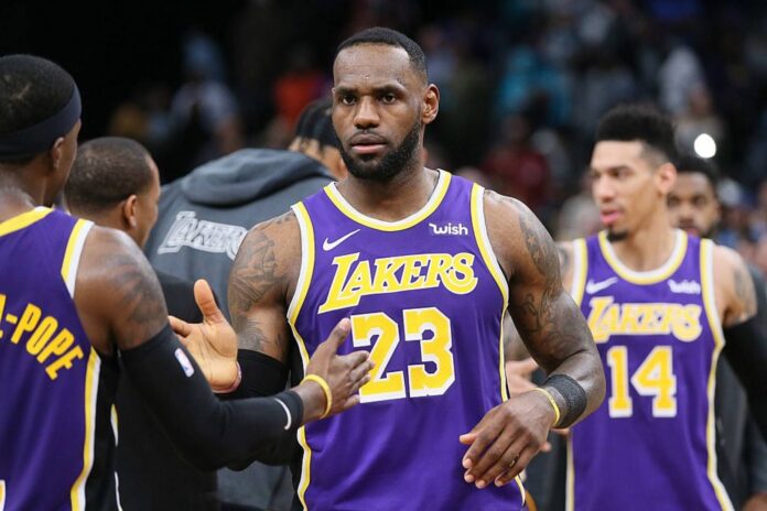 Lebron James Celebrating Lakers Win Over Suns