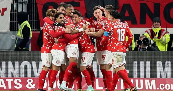 Lee Jae Sung Mainz Bundesliga Match Injury